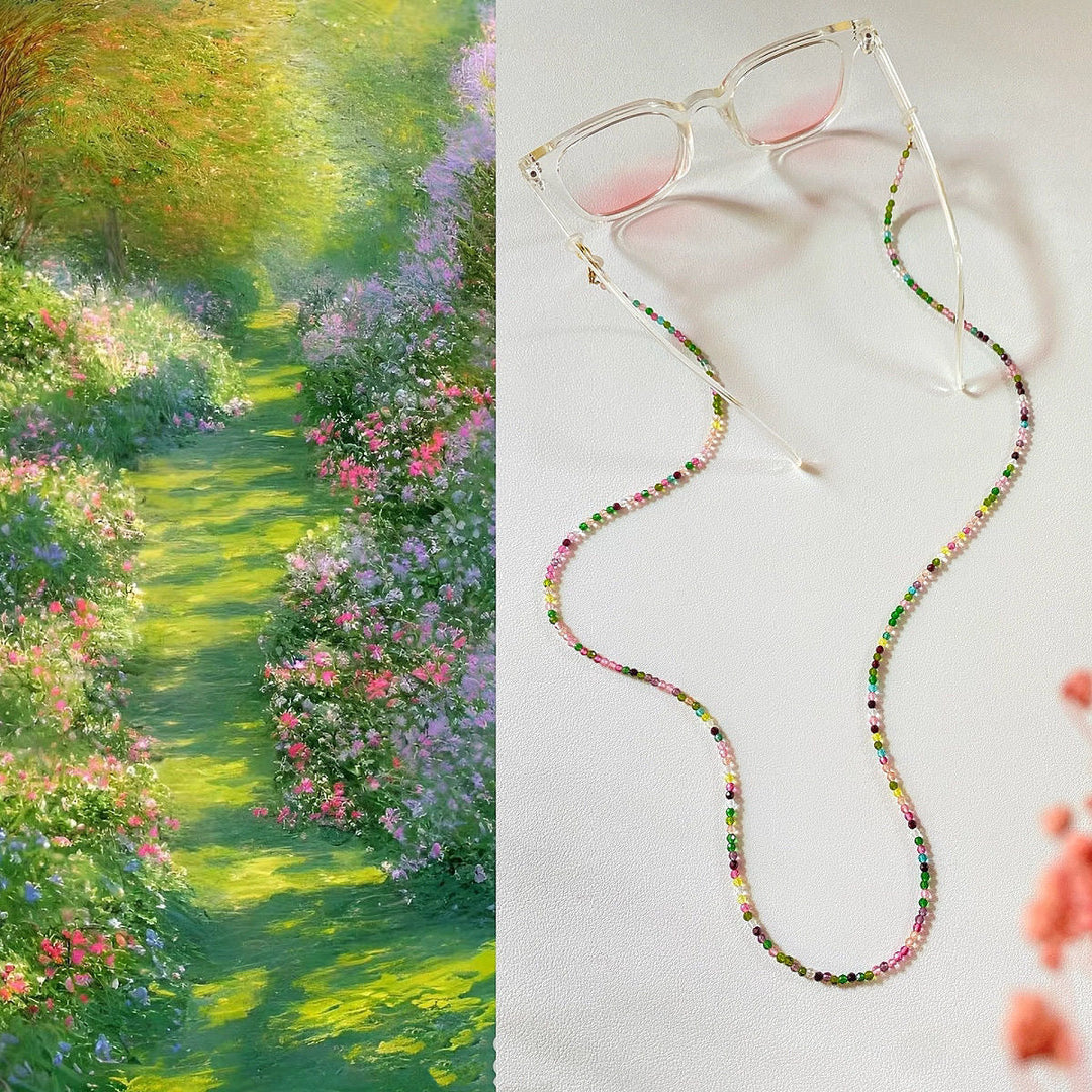 Dazzling women's colorful crystal pendant necklace, an elegant fashion jewelry gift.
