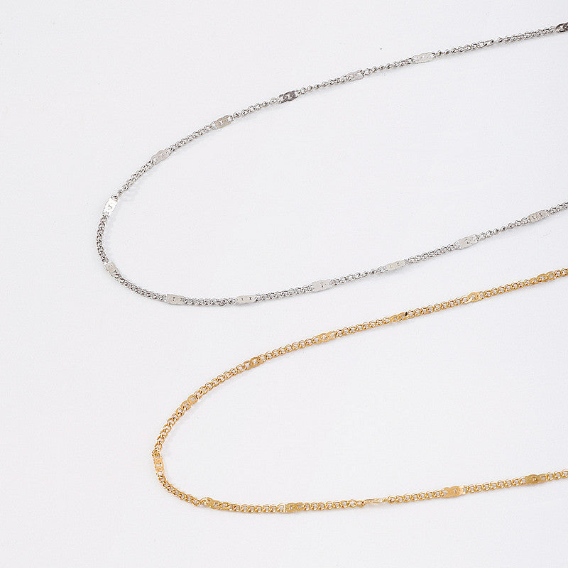 Adjustable silver metal waist chain belt for women, versatile fashion accessory for skirts & dresses.