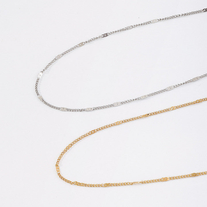 Adjustable silver metal waist chain belt for women, versatile fashion accessory for skirts & dresses.