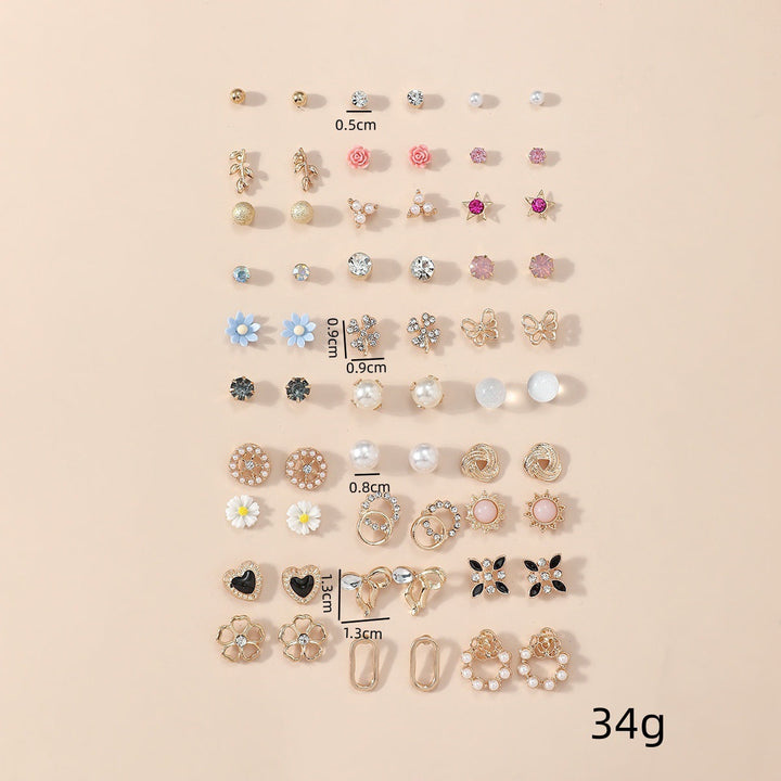 Versatile women's earring collection, ideal for daily wear or evening glam. A perfect fashion accessory gift.