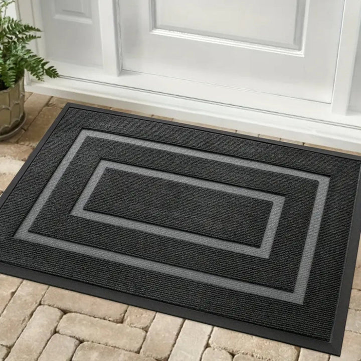 Durable all-season rubber door mat for entryways, anti-slip & water-resistant for indoor/outdoor use, easy to clean.