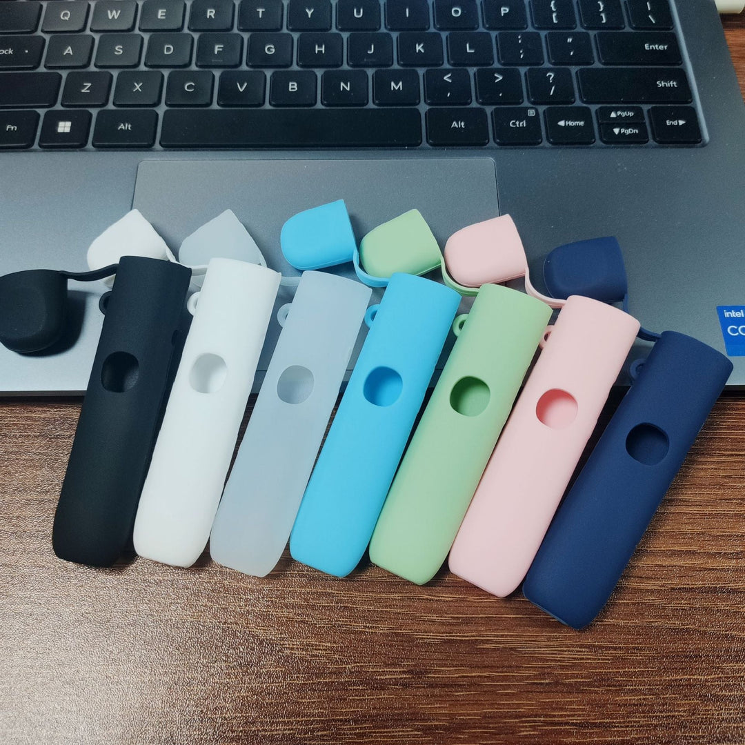 Multi-functional EDC keychain with various tools for daily tasks. Portable & compact key organizer.