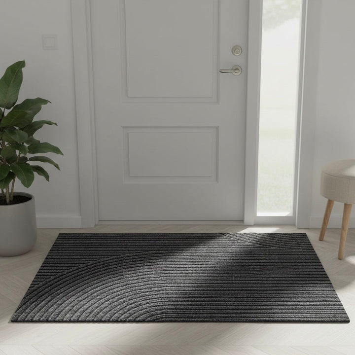 Durable polypropylene entrance mat, eco-friendly & non-slip for indoor use.