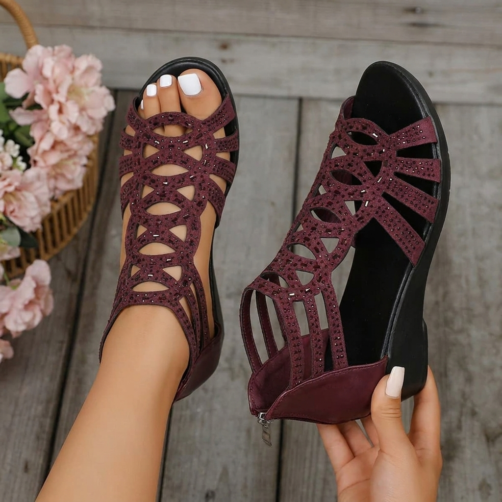 Comfortable women's casual slip-on sandals, perfect for summer days & effortless style.