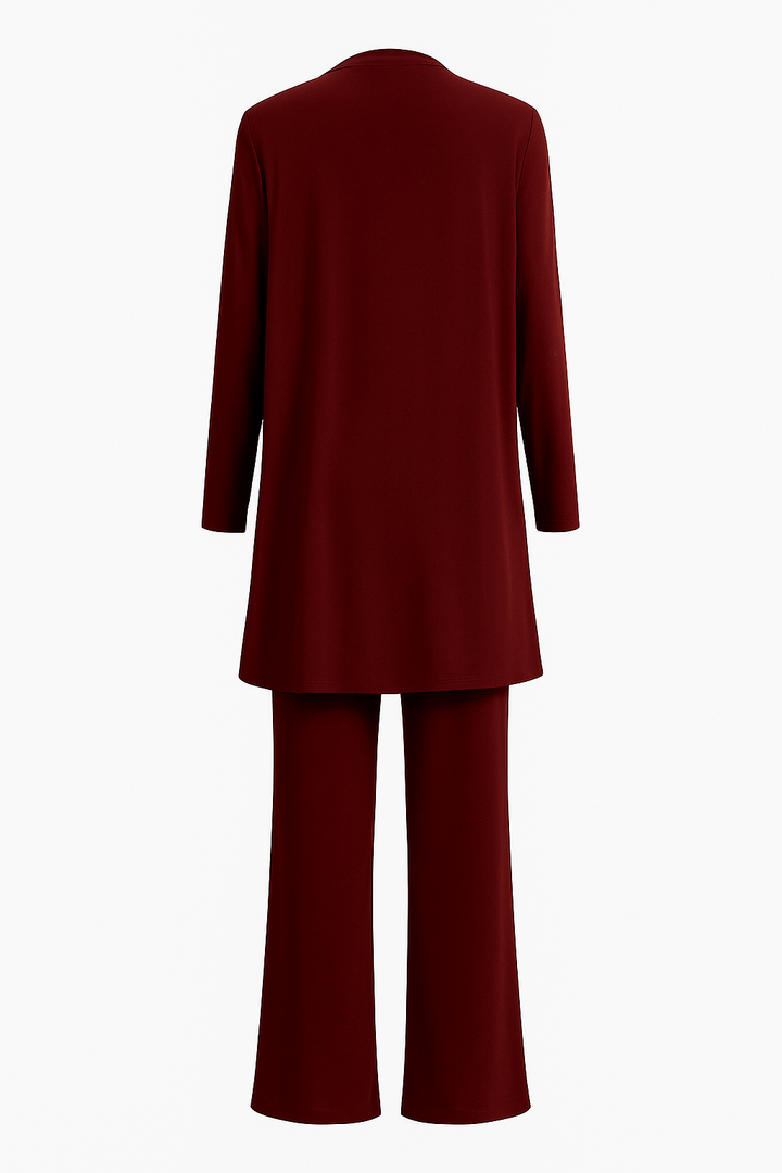 Stylish women's wear: elegant 3-piece mix and match outfit.
