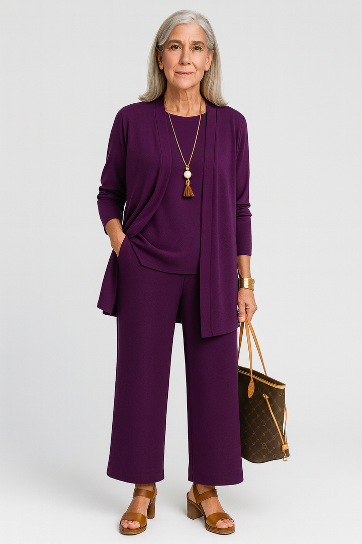 Fashionable women's co-ord set, ideal for versatile mid-season styling.