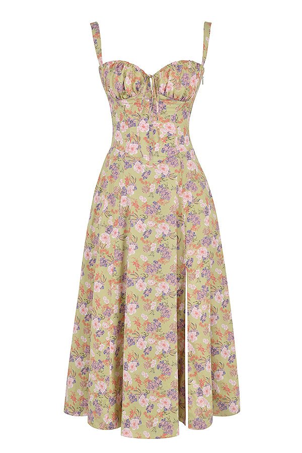 Flattering midi dress for women, perfect for achieving summer elegance.