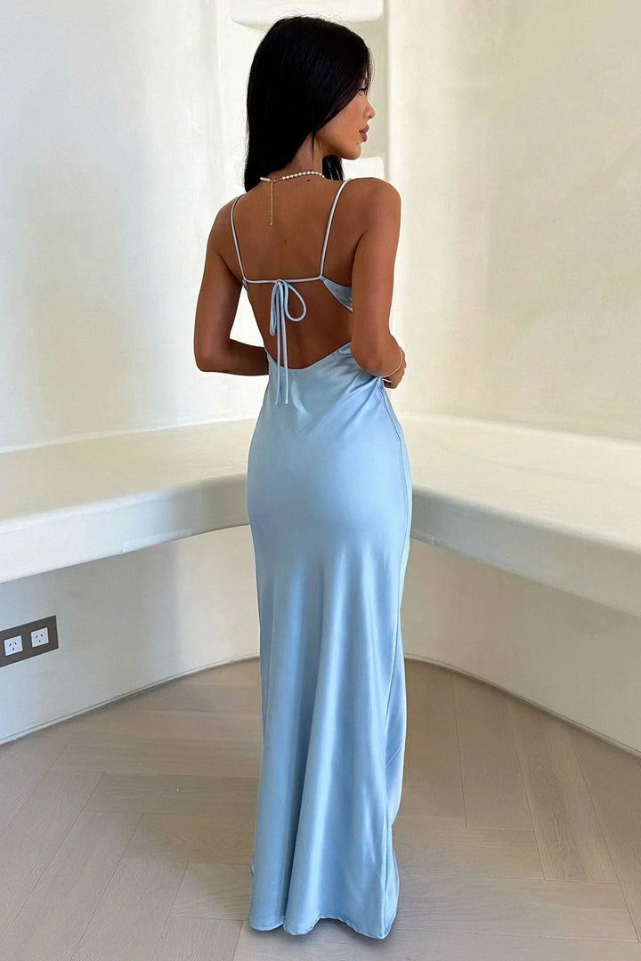 Chic women's elegant V-neck maxi dress, perfect for wedding guests, evening parties, and formal occasions.