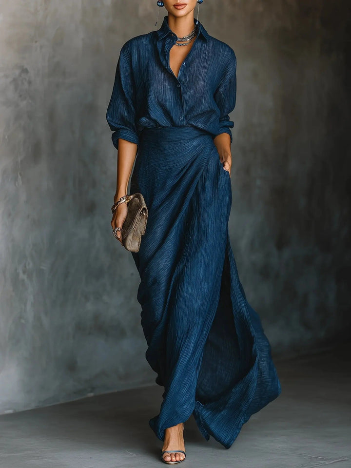Elegant dark blue women's V-neck long sleeve maxi dress. Versatile for casual or formal wear, perfect for spring/autumn.