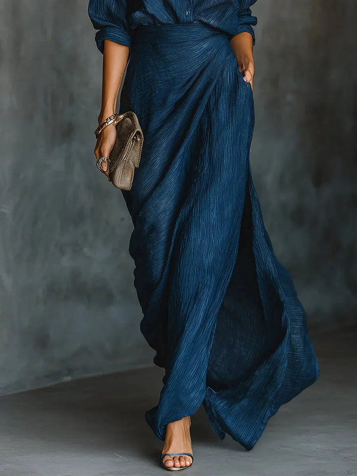 Long sleeve dark blue V-neck maxi dress for women. Elegant & versatile, suitable for casual-formal spring & autumn events.