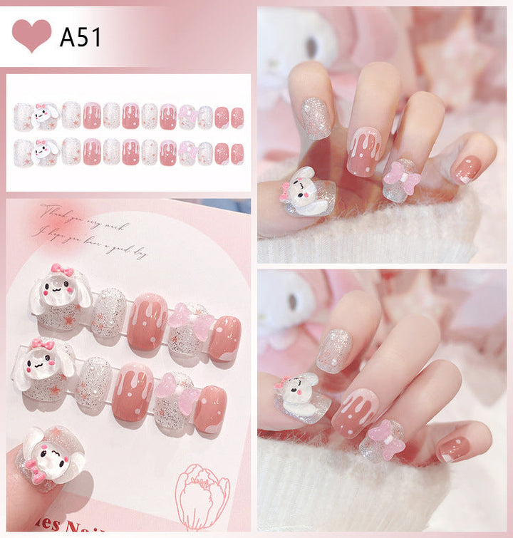 Women's instant floral press-on nails. Achieve an elegant manicure quickly with these beautiful fake nail tips.