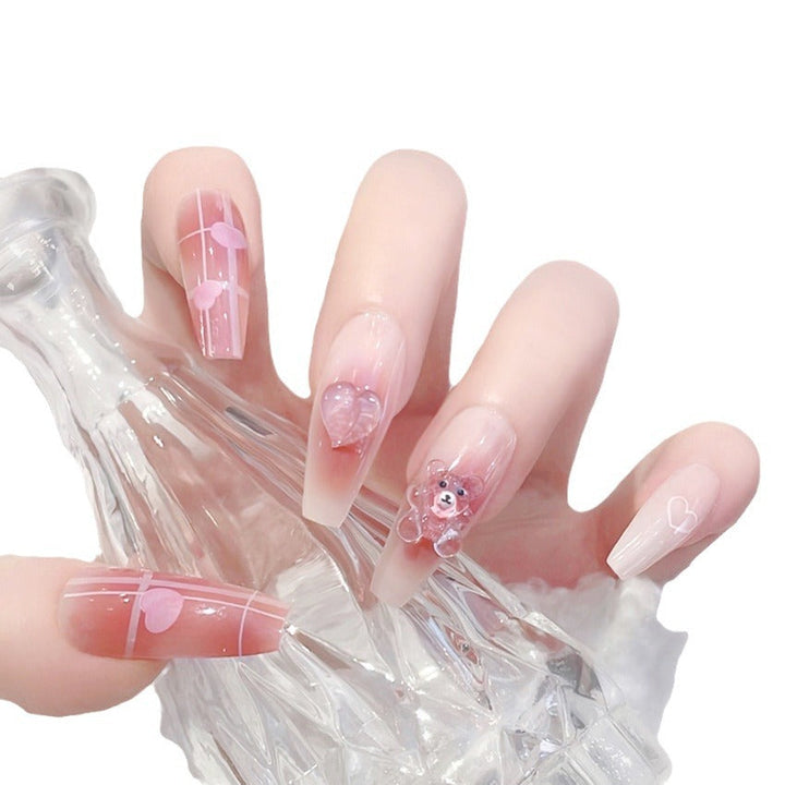 Delicate floral design press-on nails for women. Get a glamorous & elegant look with these instant nail tips.