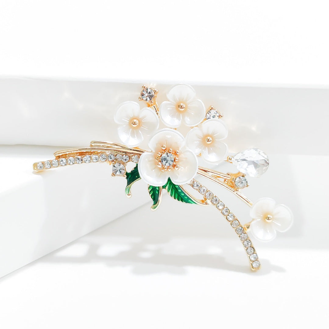 Stylish flower pin with sparkling rhinestones & pearls, a perfect dress accessory for women.