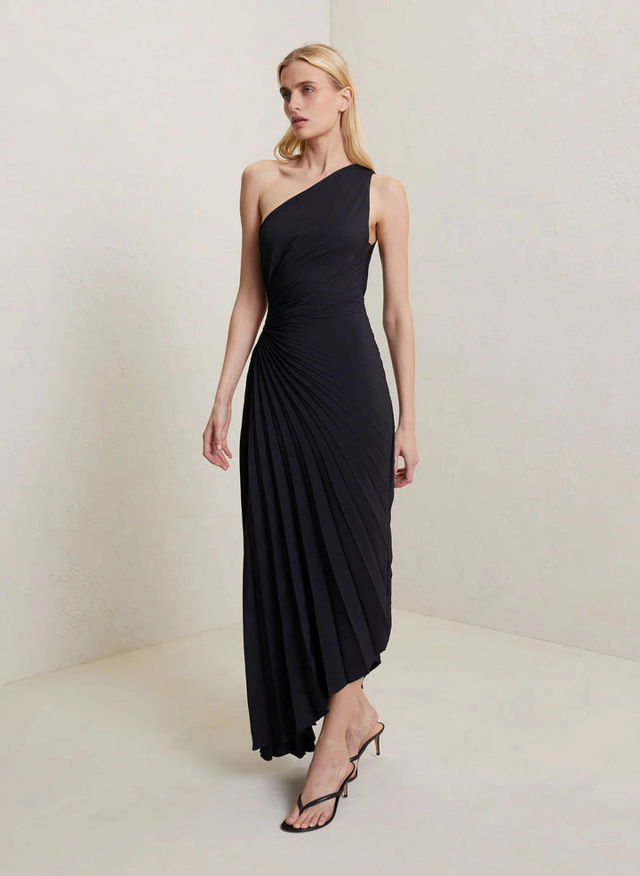 Stylish long elegant flowing maxi dress, perfect for women's occasion wear. A versatile summer dress.