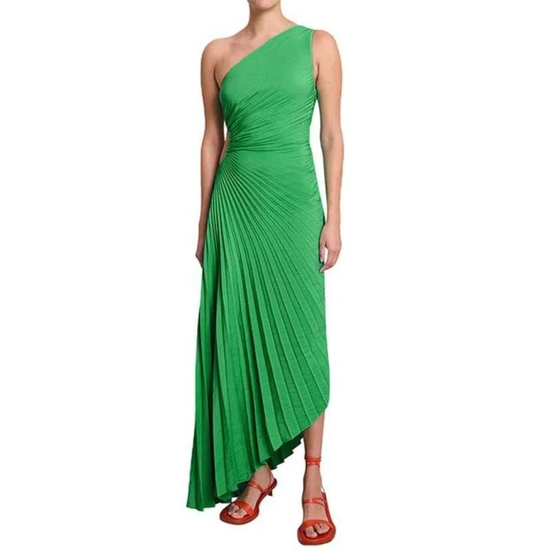 Ladies' elegant maxi dress, a flowing summer dress ideal for occasion wear. Comfortable women's fashion.