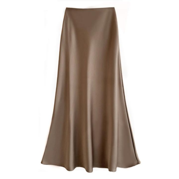 Stylish flowy midi skirt for women, a versatile piece for spring/summer.