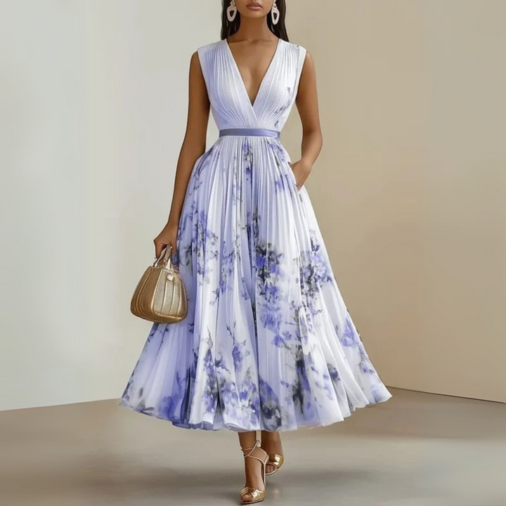 Versatile elegant flowy maxi dress, a comfortable sleeveless summer dress for women, suitable for many occasions.