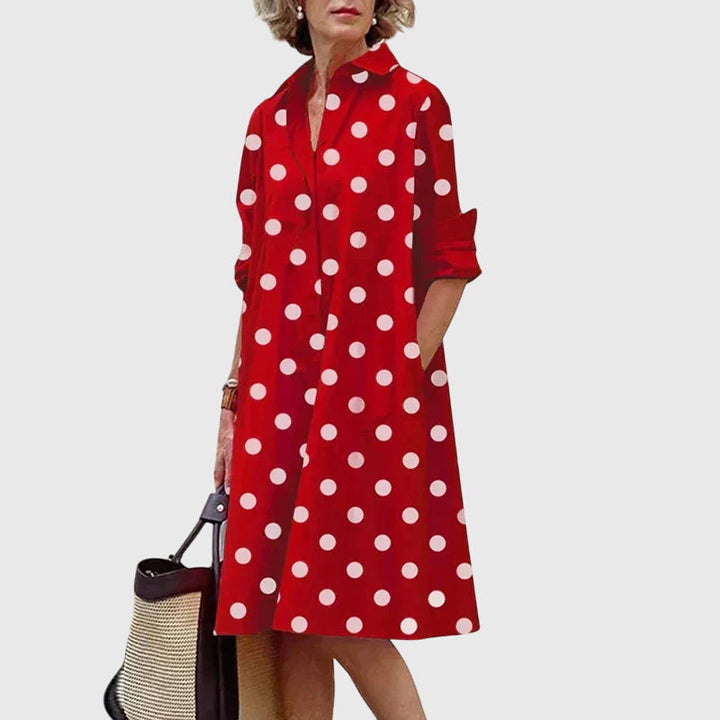 Soft, flowy elegant women's dress with pockets. Ideal for comfortable chic casual summer and spring fashion.