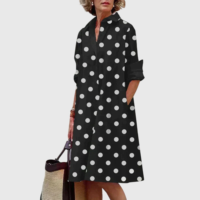 Practical pockets on a chic, elegant women's flowy dress. Enhance comfort & style for everyday wear.