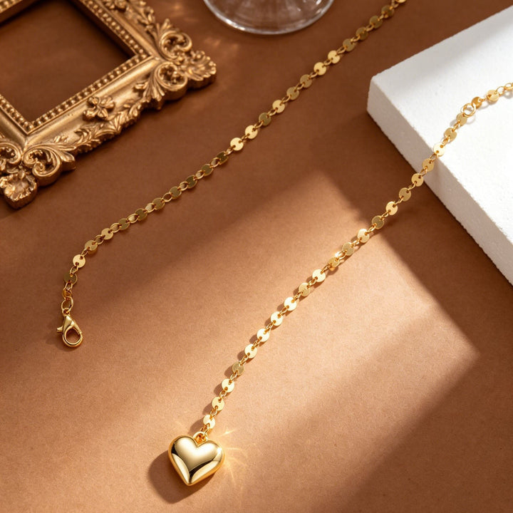 Sparkling gold body chain, a chic summer accessory for beach parties, festivals, and elegant resort wear.