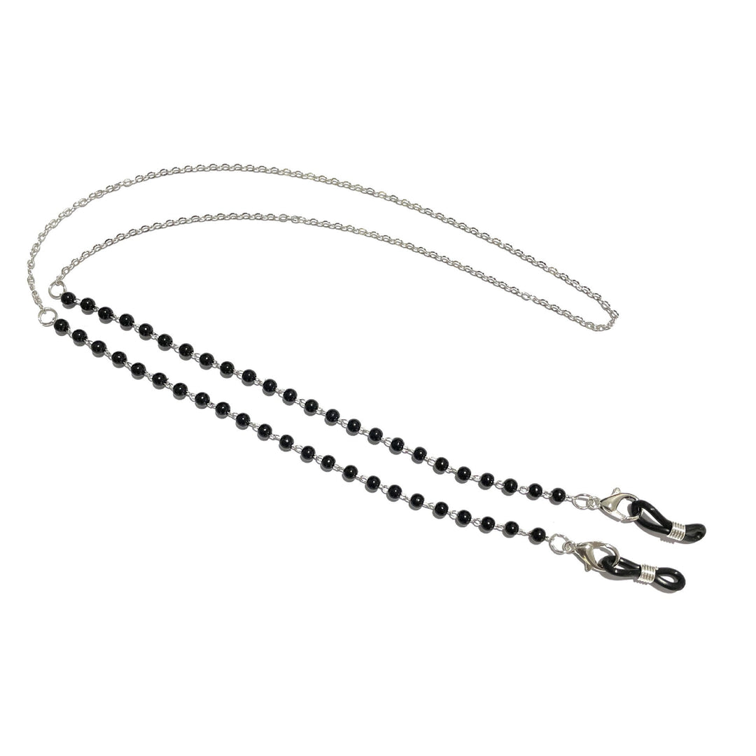 Longer gold chain necklace, unisex elegant design. Versatile fashion accessory for everyday style.