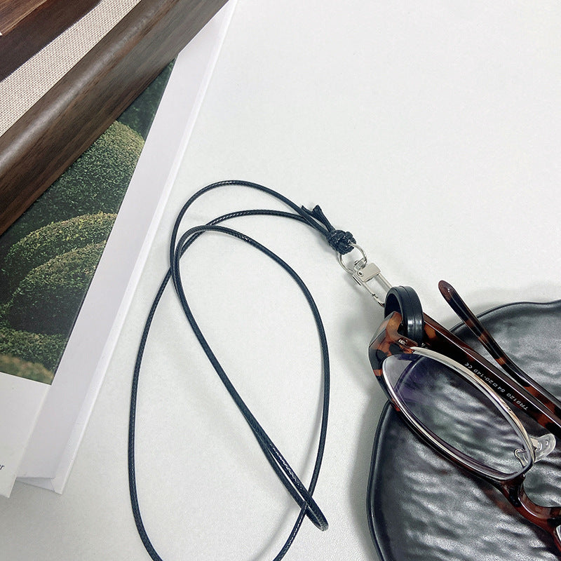 Unisex glasses holder chain, an elegant & practical gift. Keeps eyeglasses secure with style.