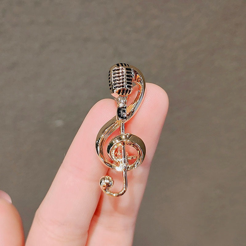 Luxury musical note brooch, an elegant metal pin for musicians & music lovers. Perfect unisex gift accessory.