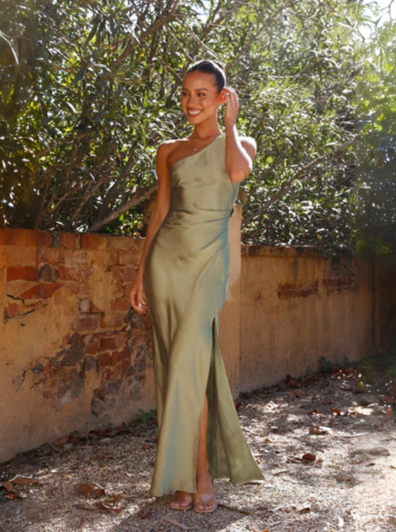 Women's stylish one-shoulder sleeveless long green maxi dress, ideal for elegant spring occasions & events.