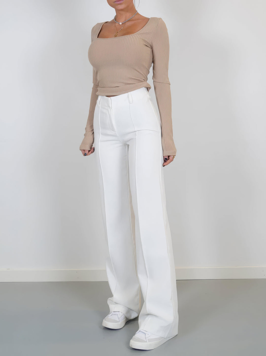 Stylish women's wide-leg pants, high-waisted design for a flattering and versatile look.