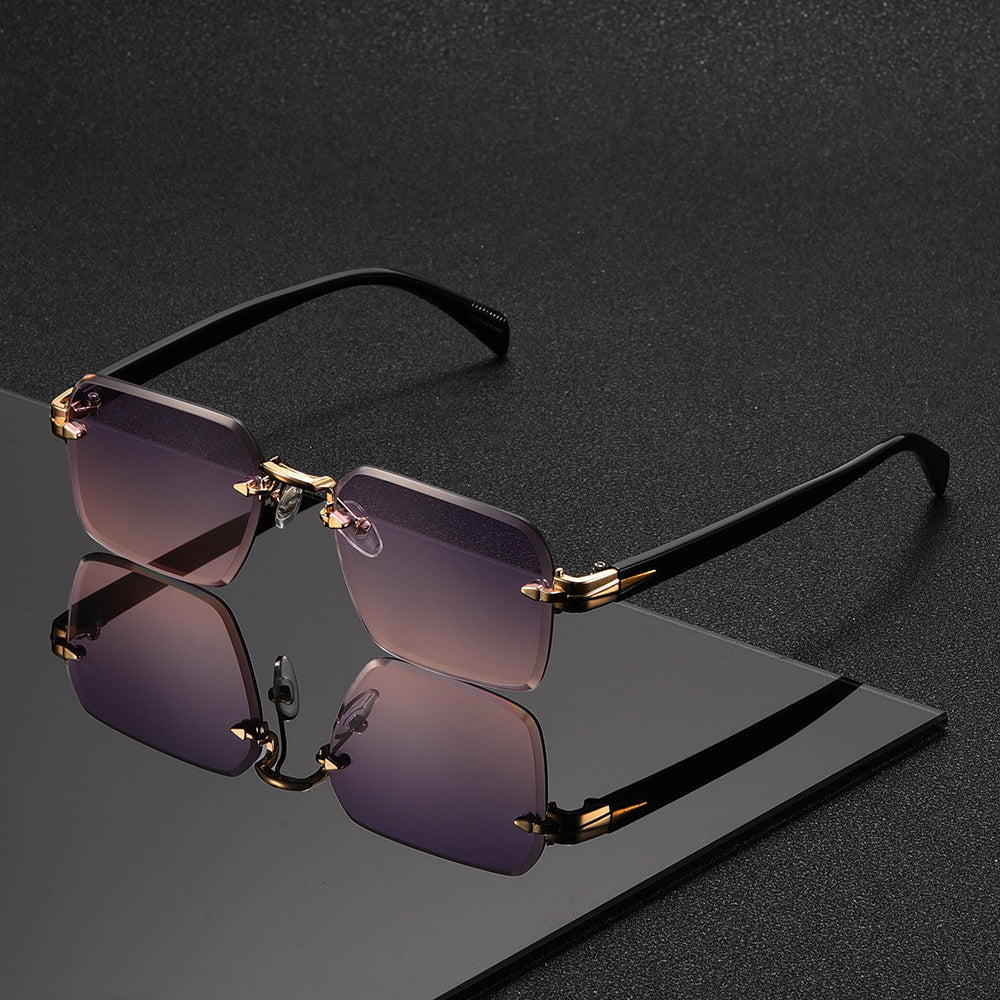 Comfortable men's rimless square glasses, lightweight gold frame, ideal for sophisticated daily eyewear.