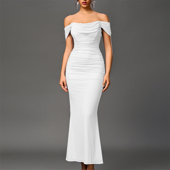 Elegant women's backless off-shoulder mermaid gown, ideal for prom or evening parties.