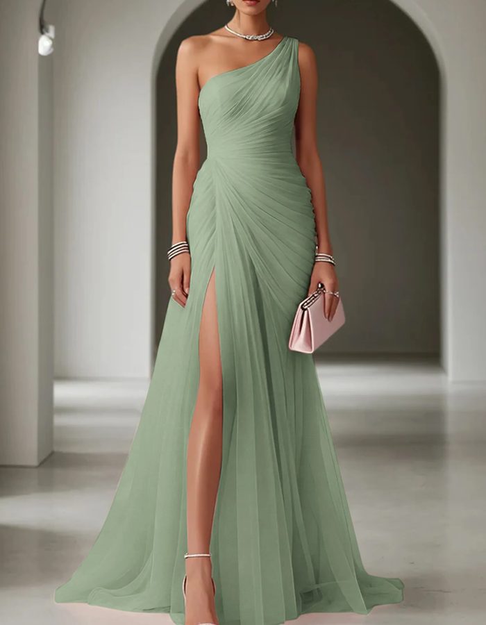 Formal women's one-shoulder maxi dress with elegant pleats, perfect for evening wear, galas, and special occasions.