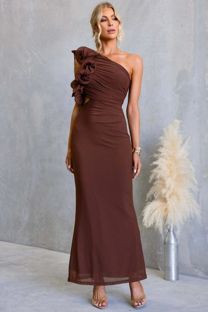 Modern elegant women's one-shoulder maxi dress with beautiful ruffles, perfect for formal parties.