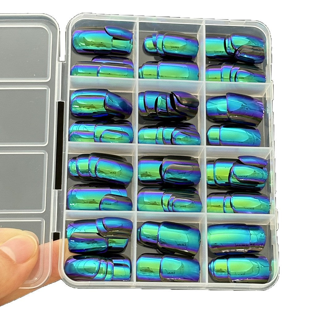 Fashionable press-on nails kit for women. Achieve an elegant, salon-quality DIY manicure with these fake nails.