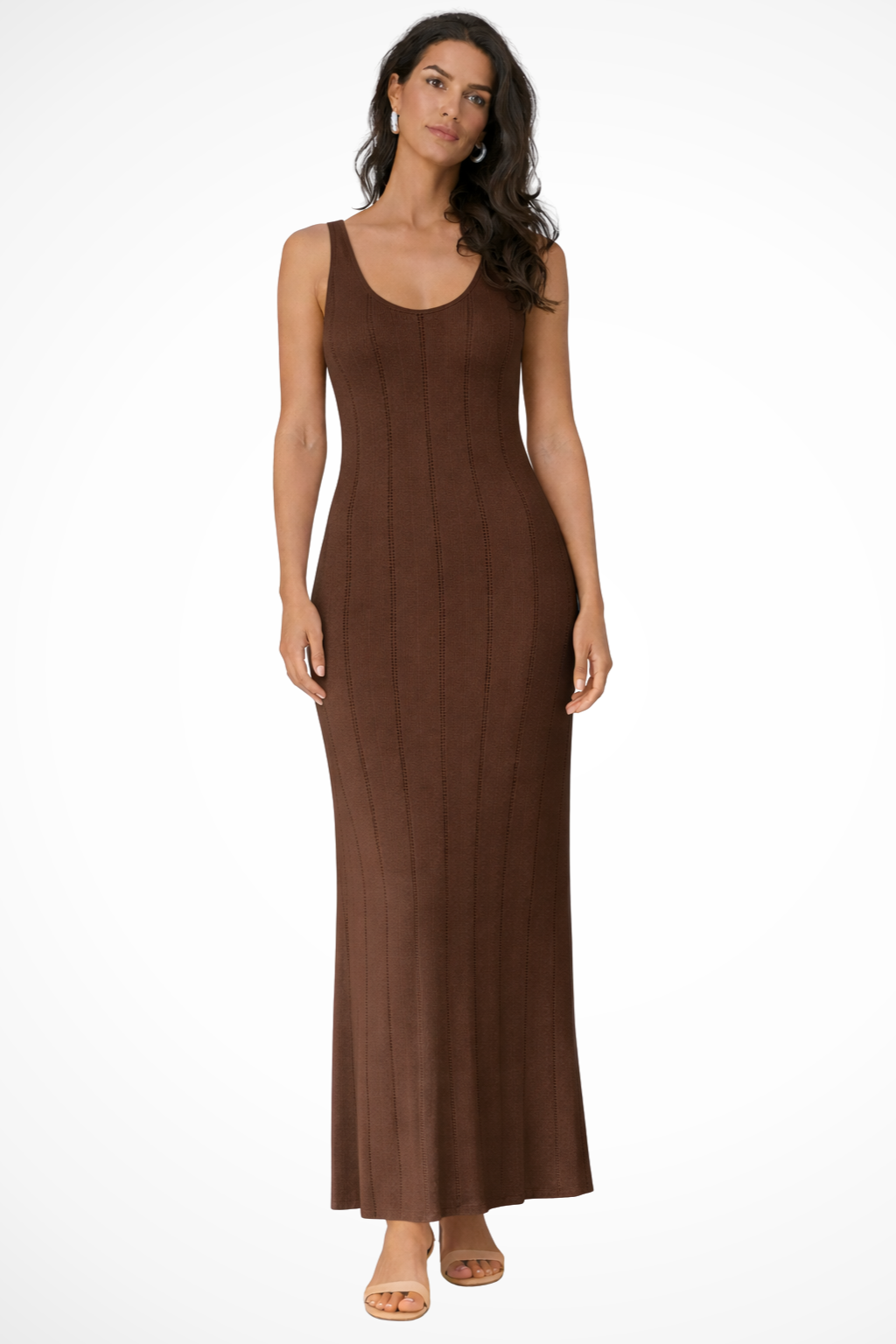 Women's elegant sleeveless formal maxi dress with flowing silhouette for summer.