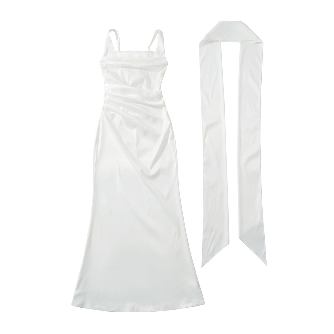 Women's elegant square neck maxi dress with flowing silhouette, suitable for sophisticated special occasions.