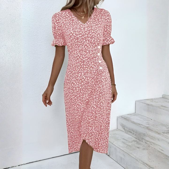 Comfortable women's tiered maxi dress, flowy and elegant for spring & summer fashion.