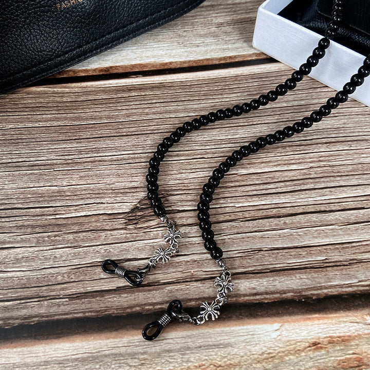 Fashionable unisex beaded glasses chain, perfect for keeping your eyewear secure. A chic and practical accessory.