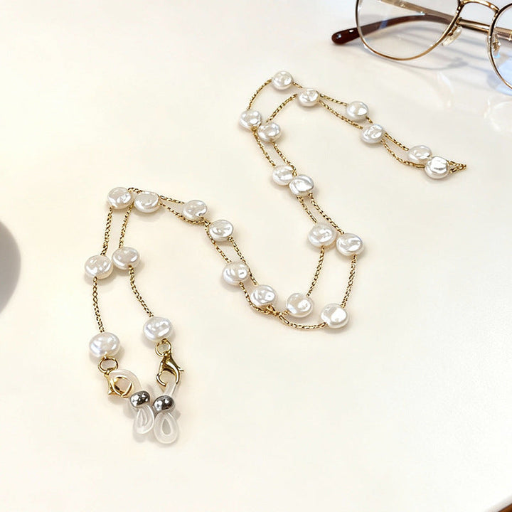 Stylish eyewear lanyard, perfect for keeping spectacles secure & handy.