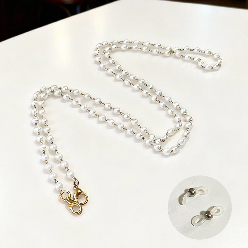 Deluxe unisex spectacle chain with shimmering crystal & durable metal.