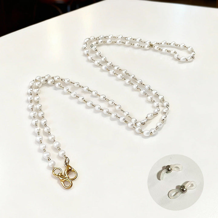 Deluxe unisex spectacle chain with shimmering crystal & durable metal.