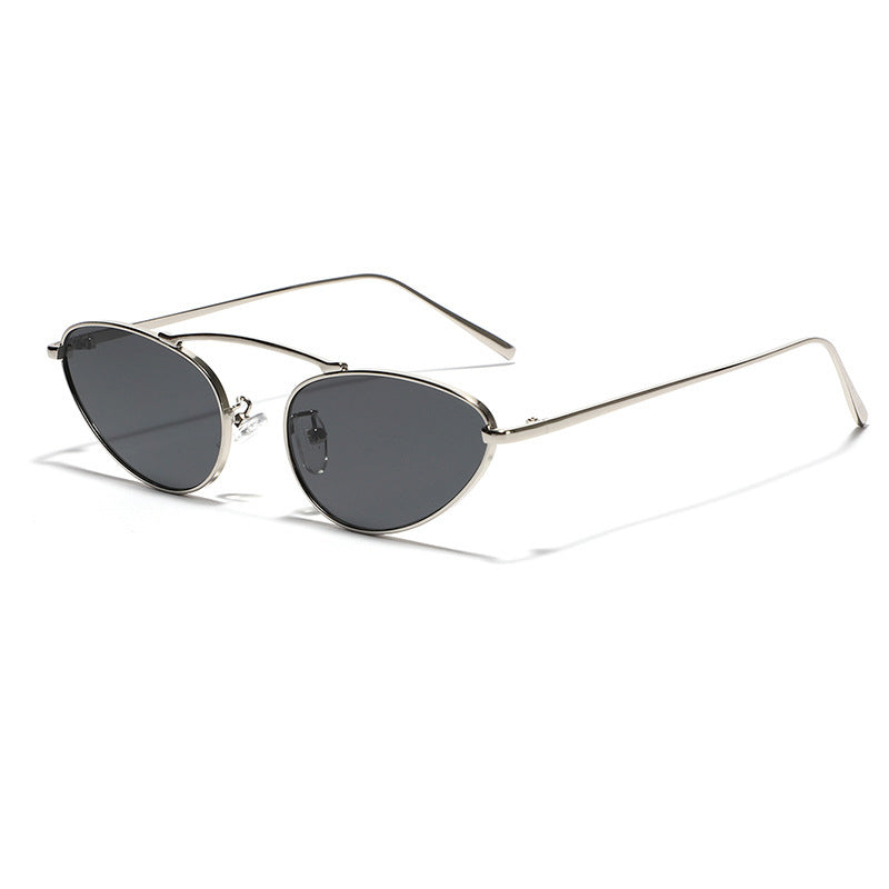 Stylish fashion accessory: unisex elegant sunglasses for modern eye protection & superior comfort.