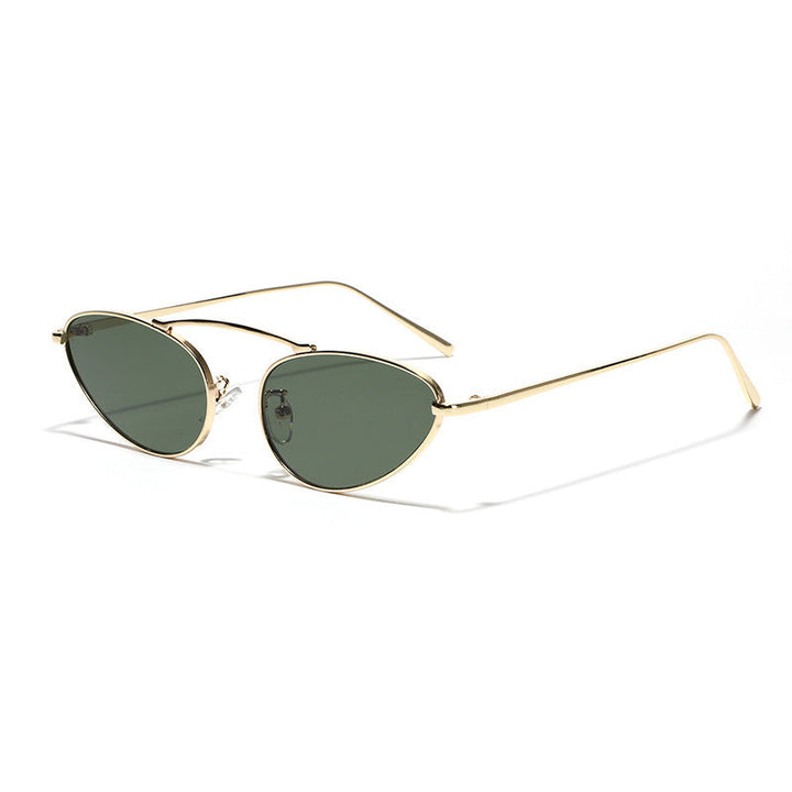 Versatile unisex sunglasses with ultimate UV protection. Chic and comfortable eyewear for any occasion.