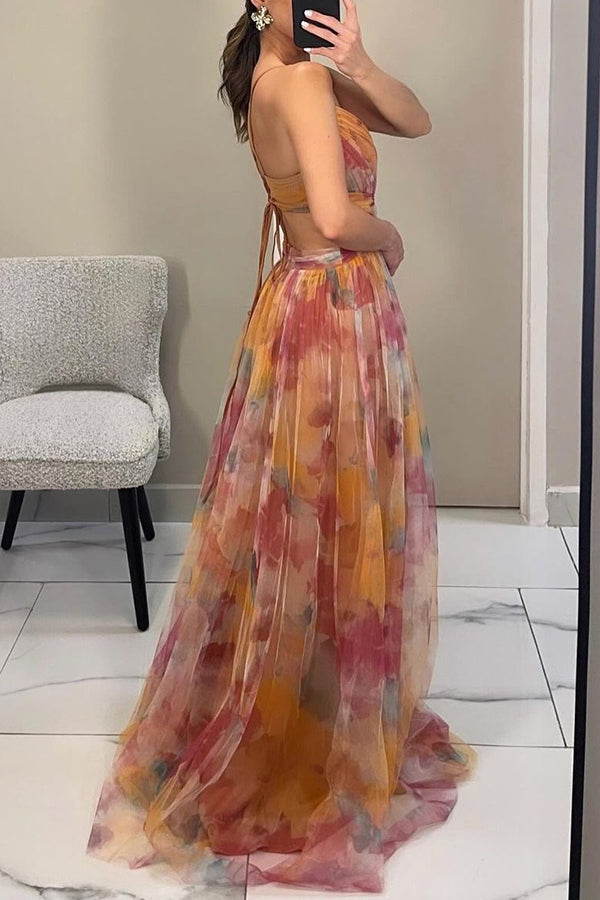 Beautiful women's V-neck maxi dress, flowing skirt, elegant design, suitable for any occasion.