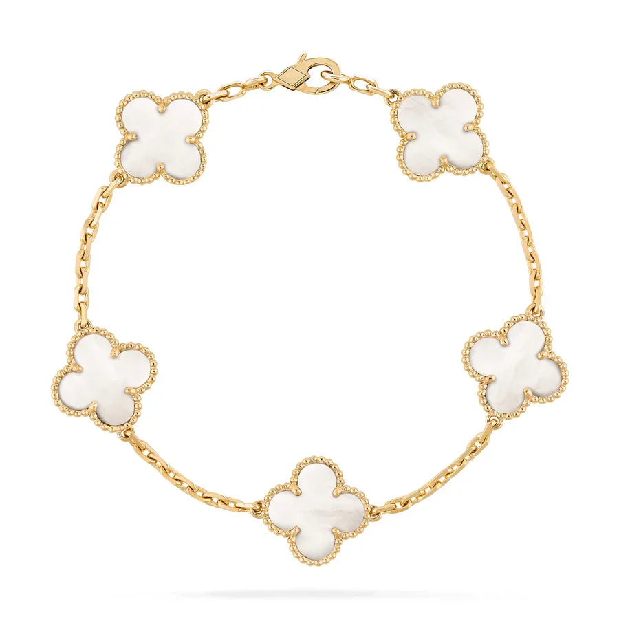 Adjustable 18k gold-plated clover leaf bracelet, an elegant women's jewelry gift for her.