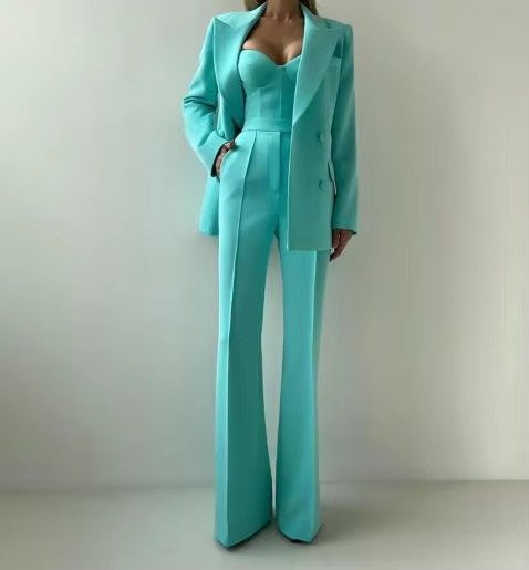 Elegant women's 3-piece blazer suit set with high-waist pants & camisole for professional attire.