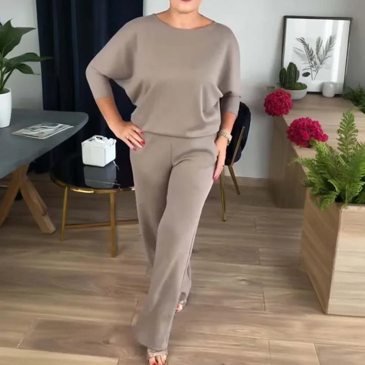 Women's 3-piece co-ord set: knit cardigan, camisole, and wide-leg trousers. Ideal for spring fashion.