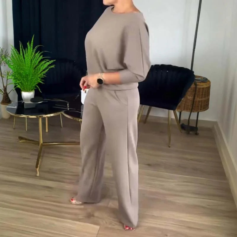 Comfy women's lounge wear 3-piece set with a cozy cardigan, camisole, & relaxed wide-leg pants.