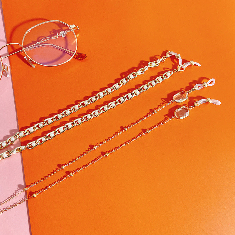 Beautiful beaded accessory chain for women. Elegant crystal jewelry for glasses or masks. Perfect fashion gift.