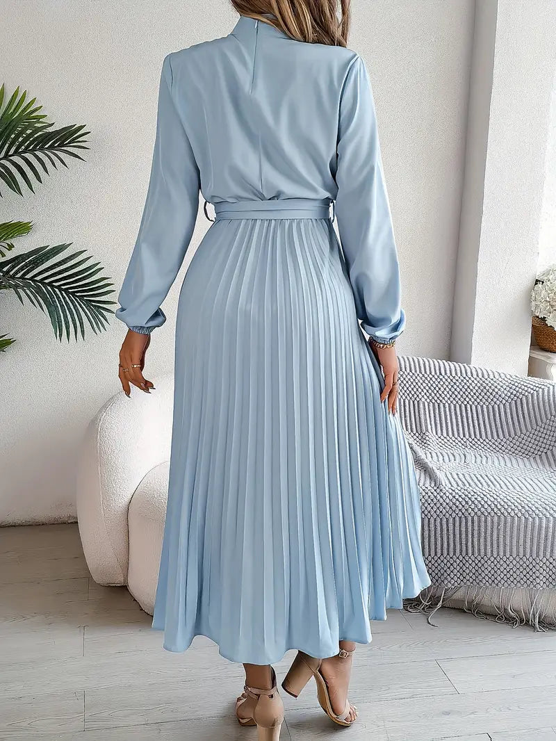 Stylish high-neck long-sleeve pleated midi dress for women, with a chic belt for a refined look.